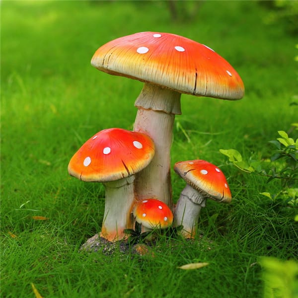 Decorative Resin Cartoon Mushroom Statue