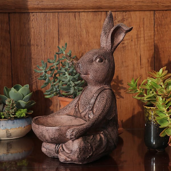 Rabbit statue