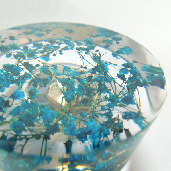 Blue flower paperweight